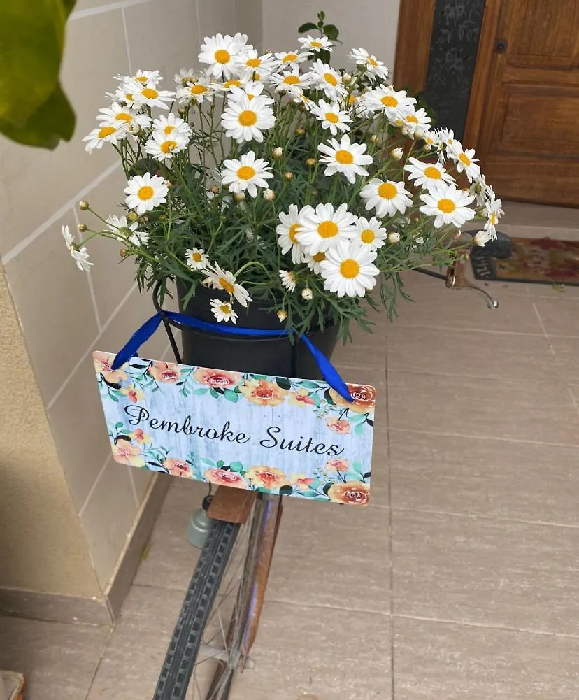Bed & Breakfast Pembroke Suites